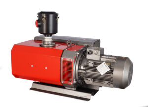 Powerful oil-lubricated vane vacuum pump